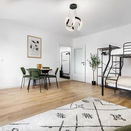 Design-apartment In Der Welser Innenstadt Mit Netflix & Balkon Wels